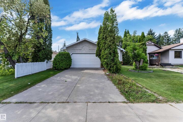 Property Photo: 9722 157 Street NW AB T5P 2T3