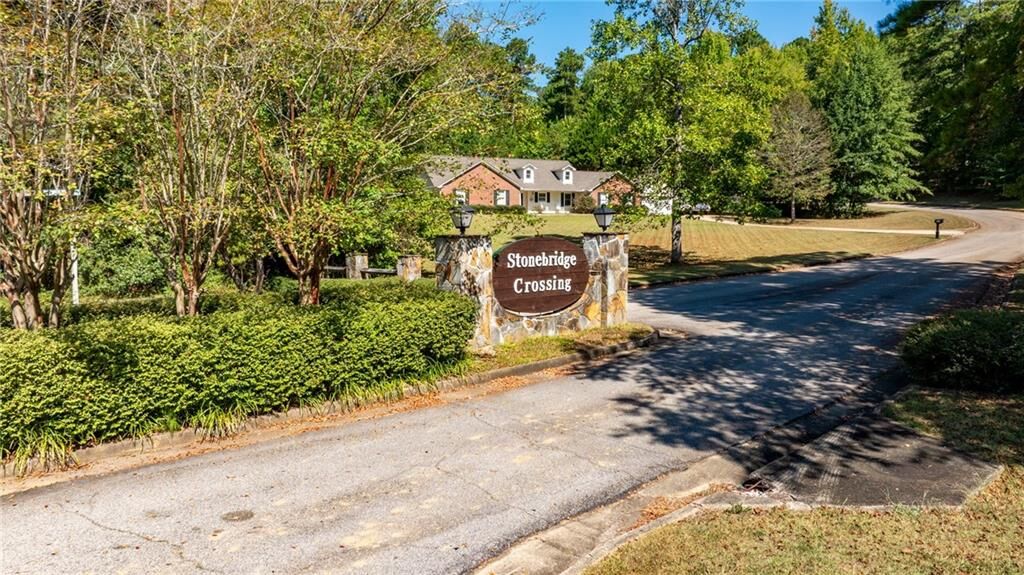 Property Photo:  205 Long Cove Drive  GA 30240 