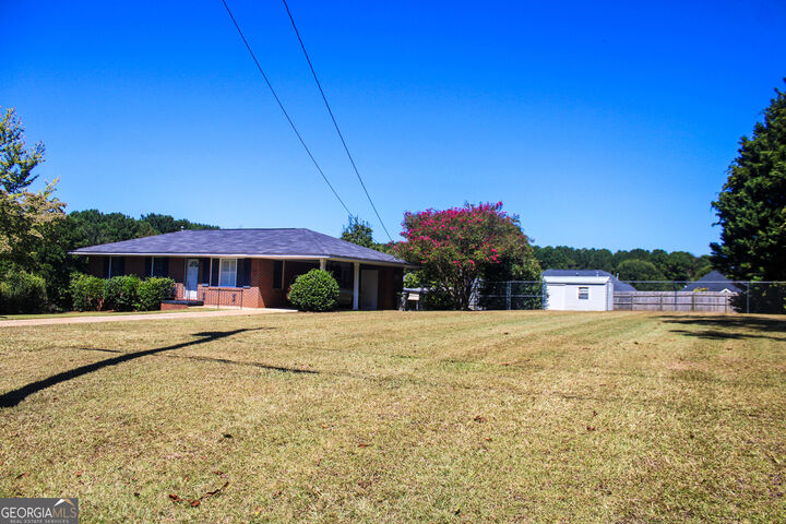 Property Photo: 126 N Chilton Crescent GA 30240