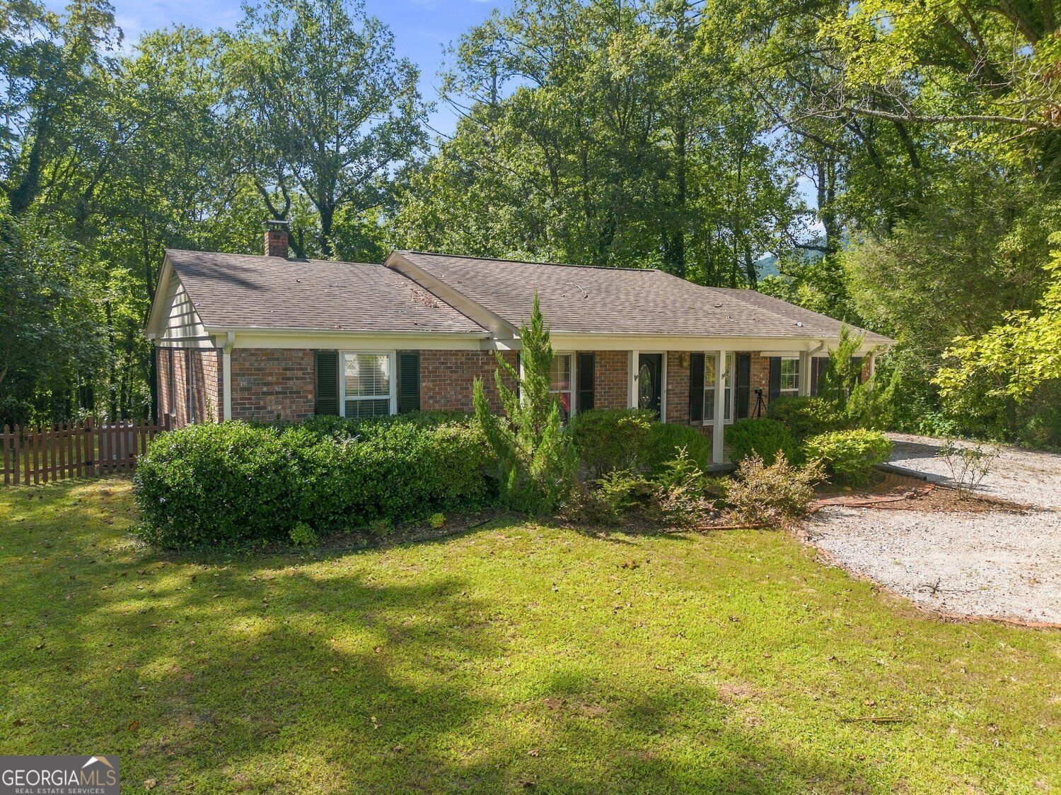 Property Photo:  1007 US-76  GA 30525 