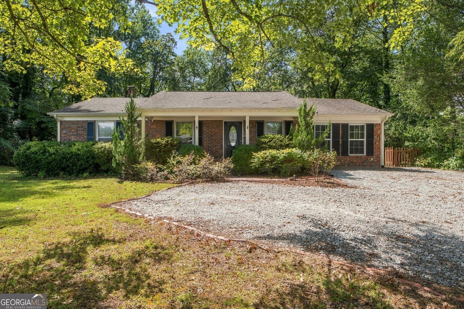 Property Photo:  1007 US-76  GA 30525 