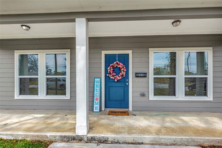 Property Photo:  2030 Rosalee Street  TX 77568 