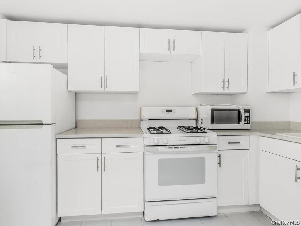 Property Photo: 3302 Bronxwood Avenue 1 NY 10469