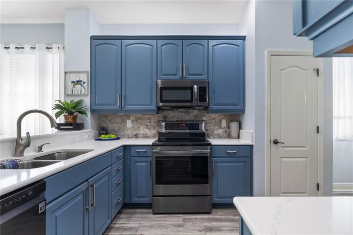 Property Photo: 65 Riverview Bend S 1734 FL 32137