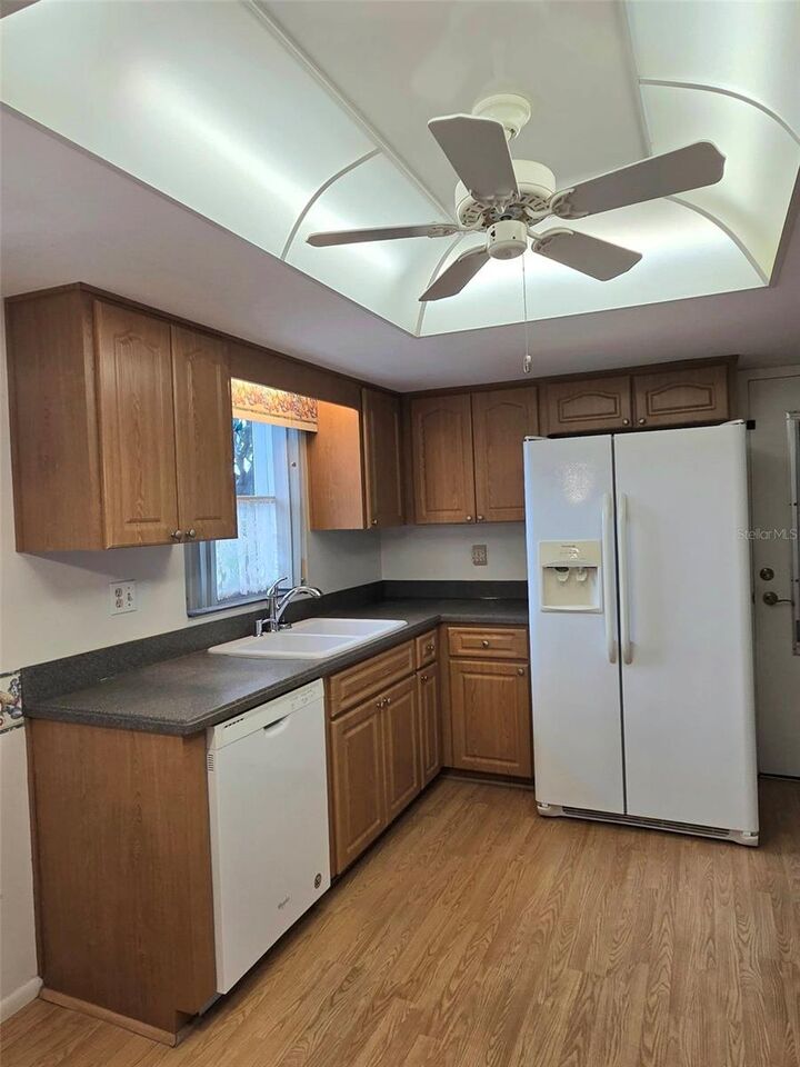 Property Photo: 10641 Tonapa Loop FL 34668
