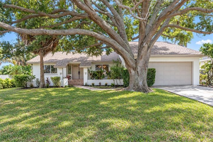 Property Photo:  630 Pinta Drive  FL 33715 