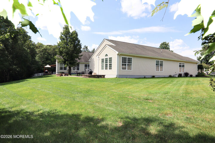 Property Photo:  80 Cromwell Lane  NJ 08527 