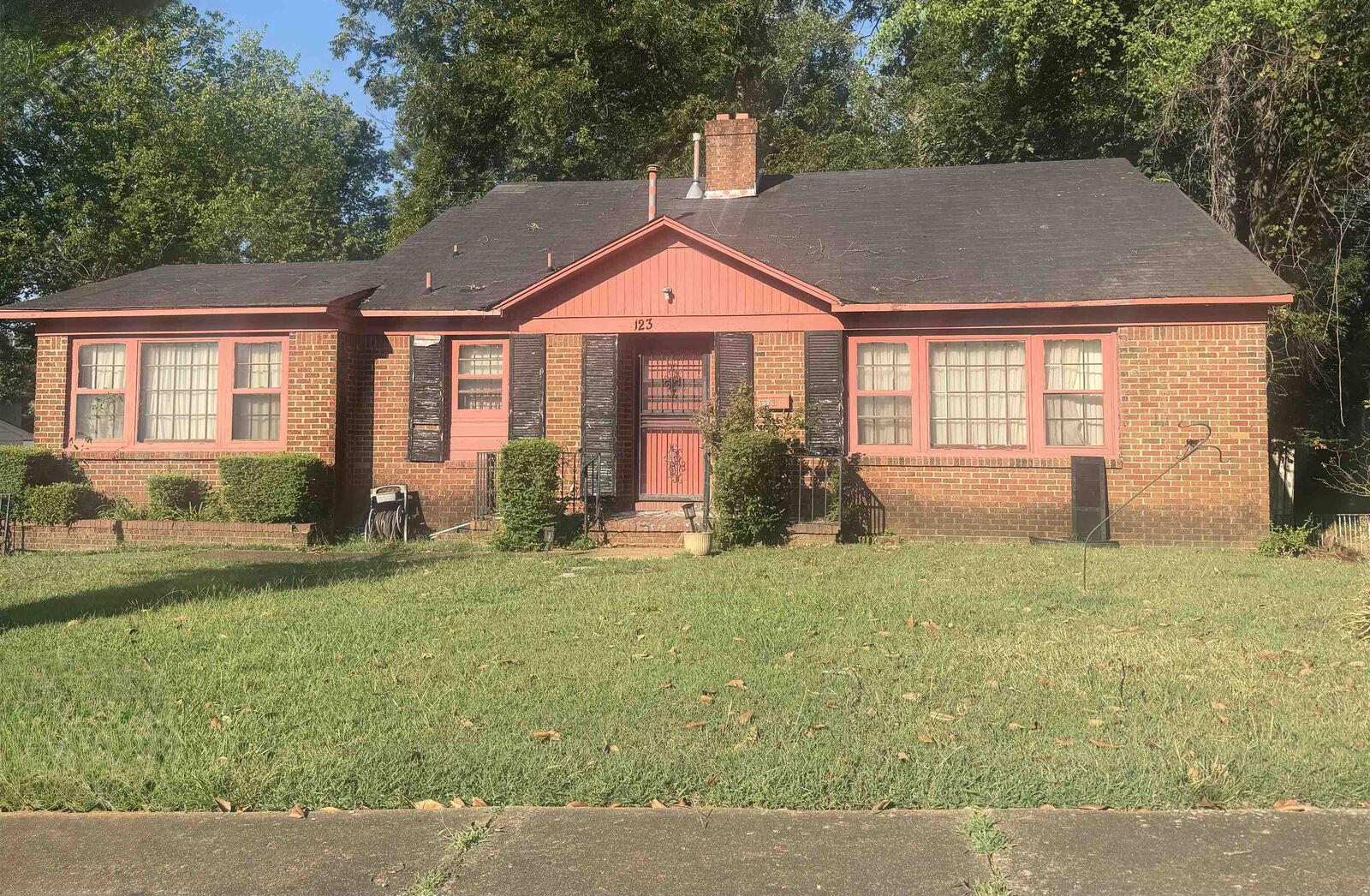 Property Photo: 1239 Brower St TN 38111