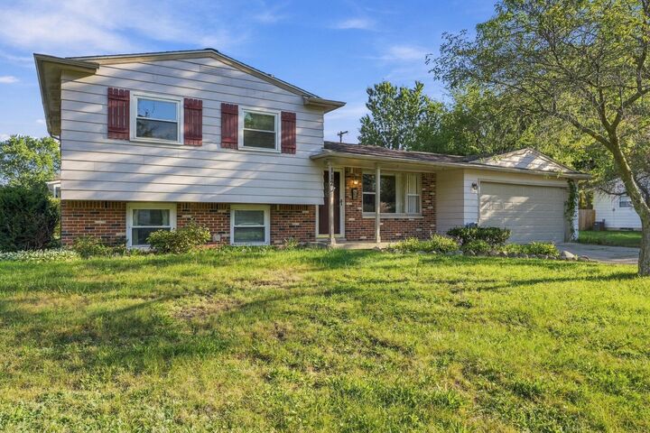 Property Photo:  112 Overbrook Drive  MI 48433 