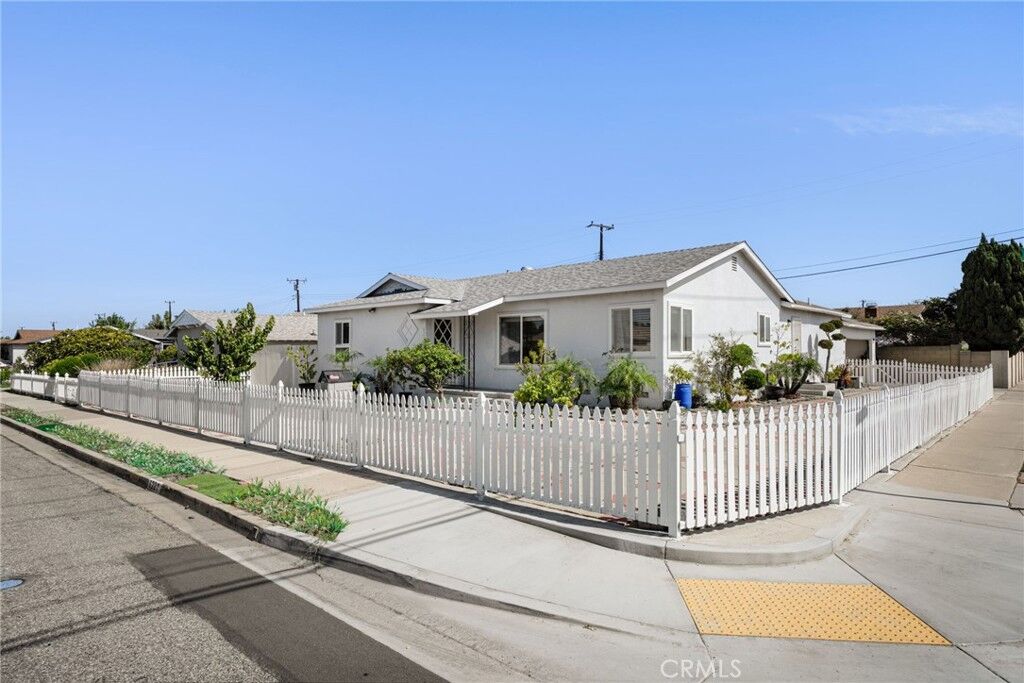 Property Photo:  6221 Choctaw Drive  CA 92683 