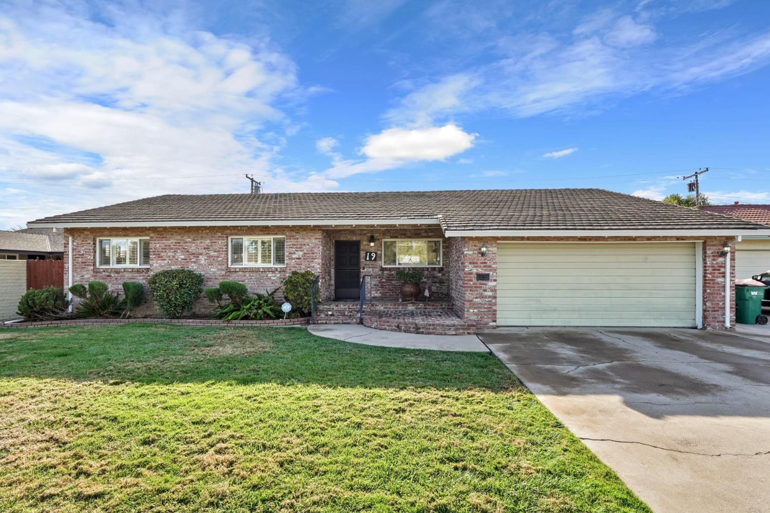 Property Photo: 19 N Wellington Way CA 95242