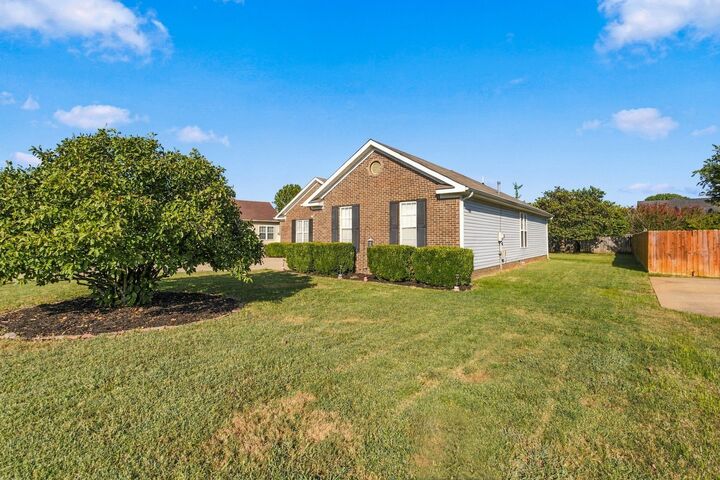 Property Photo: 3314 Conway Ct TN 37130