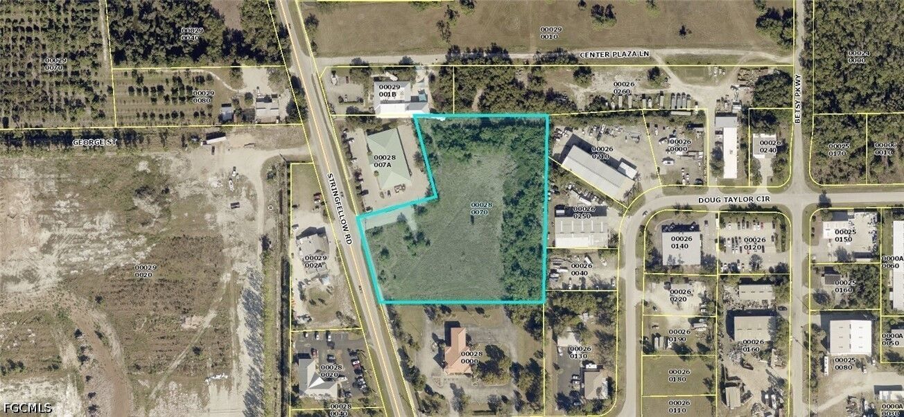 Property Photo: 10250 Stringfellow FL 33956
