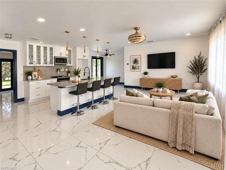 Property Photo:  5206 Pocatella Ct  FL 33904 