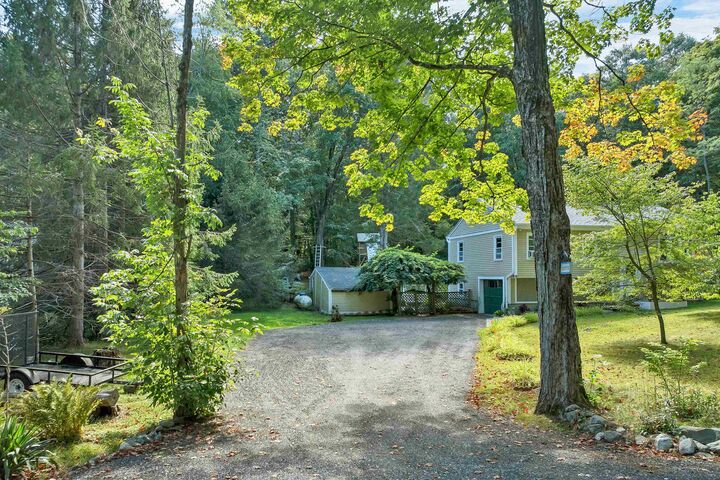 Property Photo:  33 Gale Village Road  NH 03858 
