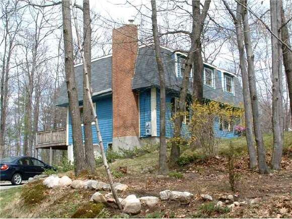 Property Photo:  45 Lantern Lane  NH 03106 