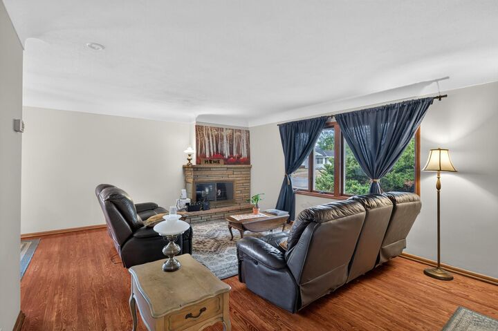 Property Photo: 6221 Thomas Avenue S MN 55423