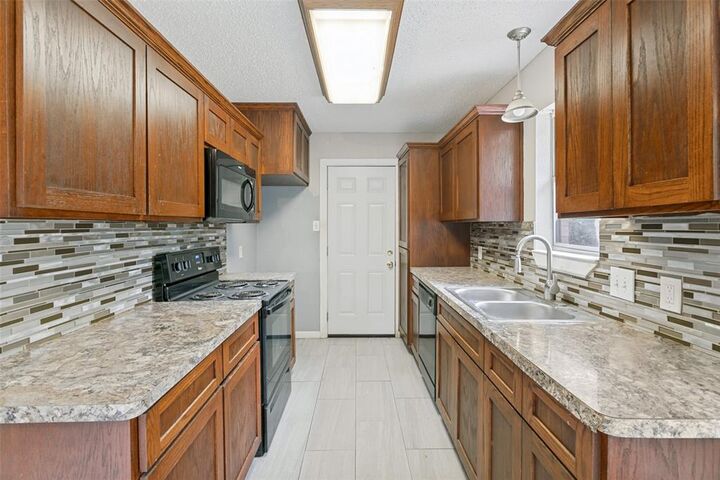 Property Photo: 321 Christie Avenue TX 76140