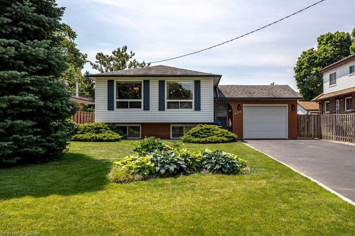 Property Photo:  409 Mohawk Road W  ON L9C 1W5 