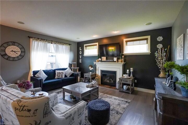 Property Photo:  365 Poldon Drive  ON N0J 1P0 