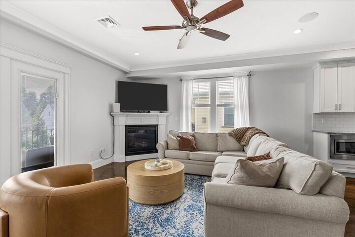 Property Photo:  45 Coffey St 6  MA 02122 