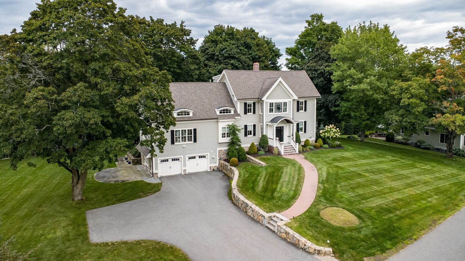 Property Photo: 5 Cornerstone Way MA 02420