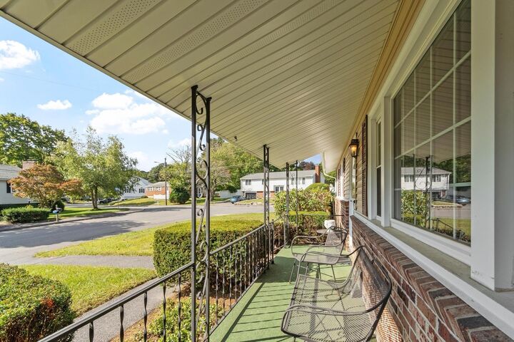 Property Photo:  6 Fuller Dr  MA 01752 