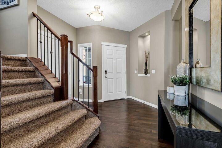 Property Photo:  62 Panamount Plaza NW  AB T3K 0J8 