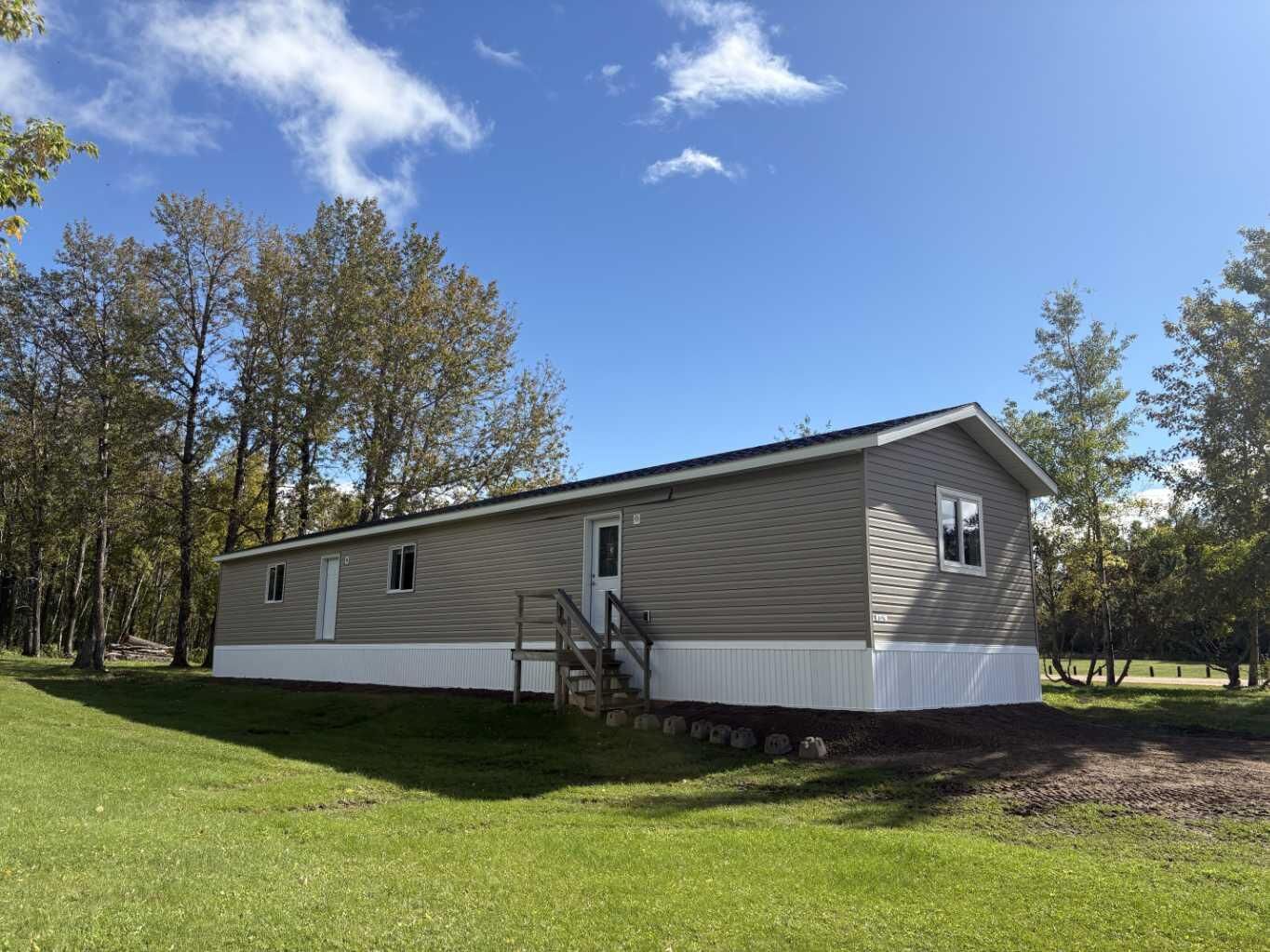 Property Photo:  660022 Range Road 225.5 #5  AB T9S 2B7 