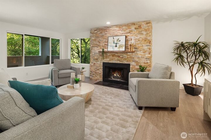 Property Photo: 17417 Ashworth Avenue N 203 WA 98133
