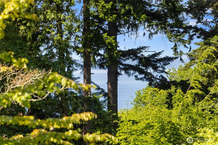 Property Photo:  105 NW Highland Drive  WA 98177 