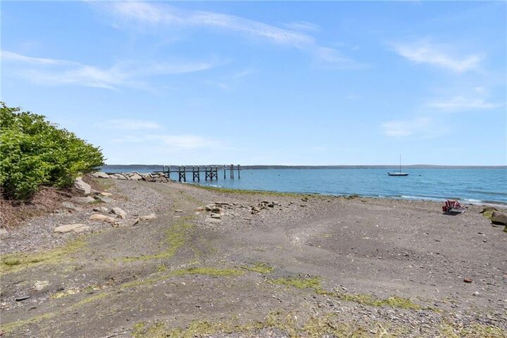Property Photo: 10 Johnnycake Lane RI 02871
