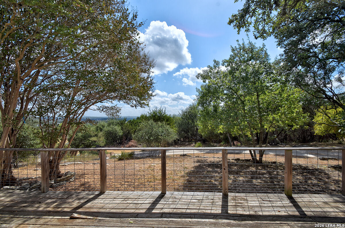 Property Photo:  181 Quercus Ln  TX 78070 