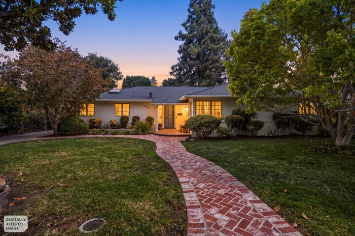 Property Photo:  563 Jefferson Drive  CA 94303 