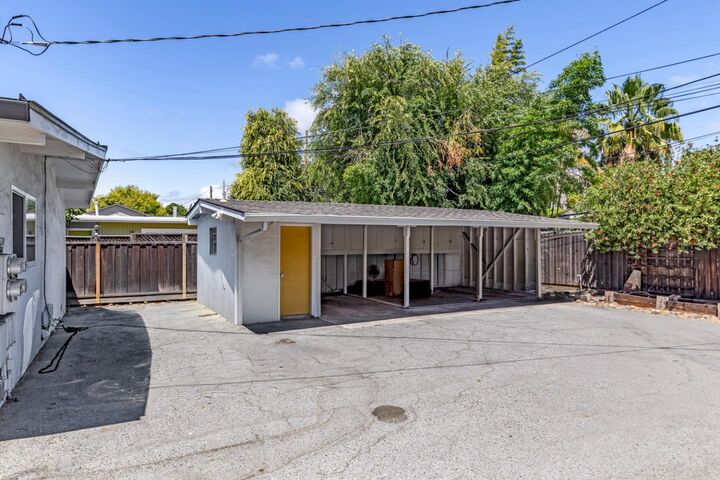 Property Photo:  2571 Alma Street  CA 94301 