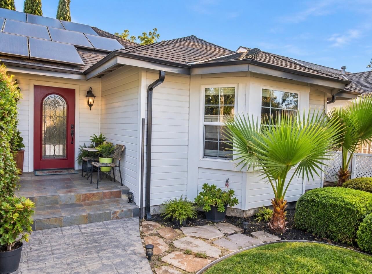 Property Photo:  2045 Stanford Court  CA 93635 