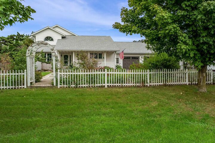 Property Photo:  10413 N Harold Drive  WI 53536 