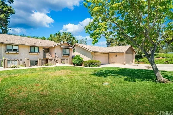 Property Photo:  4129 Cyprus Island Court  CA 92028 
