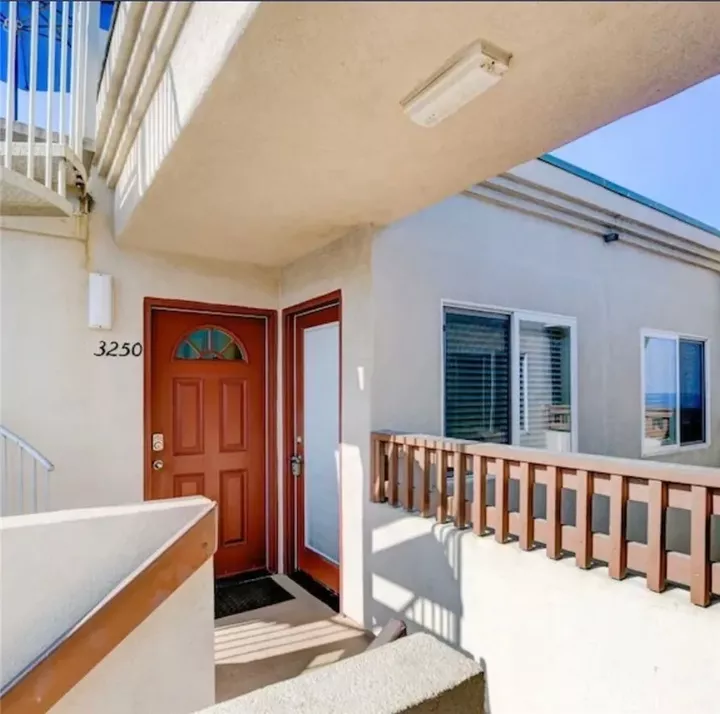 Property Photo:  3250 Strandway  CA 92109 