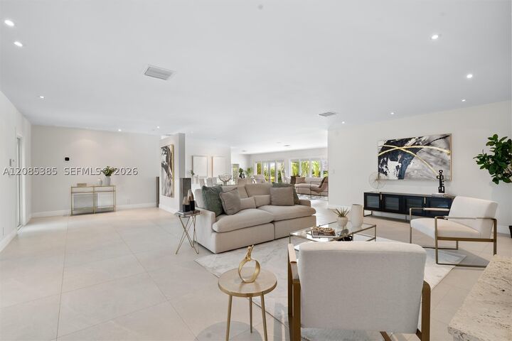 Property Photo:  3061 NE 39th St  FL 33308 