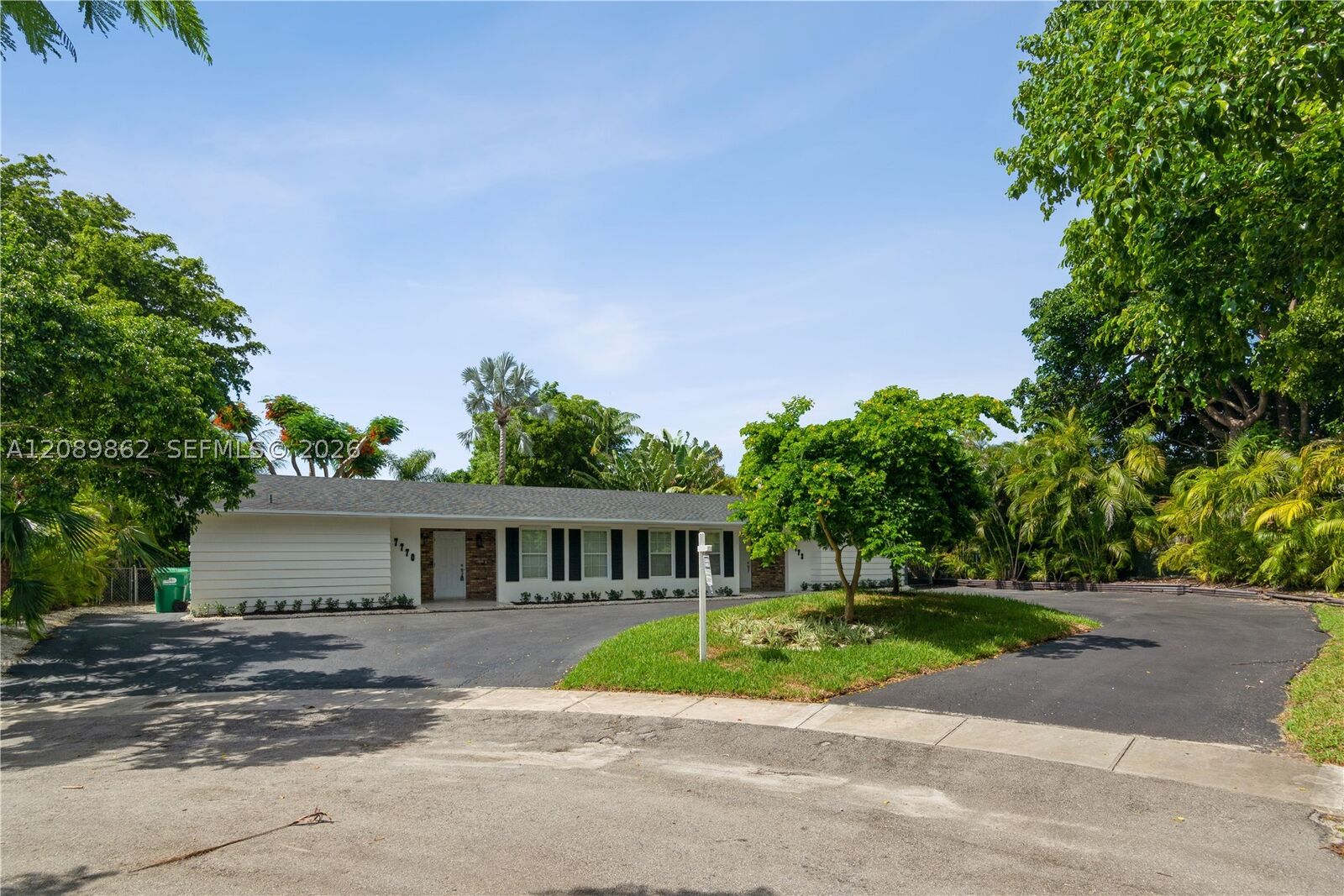 Property Photo:  7770 SW 106th Ter 7770  FL 33156 