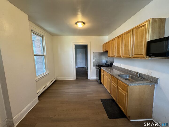 Property Photo: 1266 Park Avenue 2 CT 06604