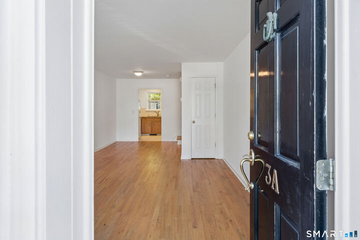 Property Photo:  1080 Bedford Street 3A  CT 06905 