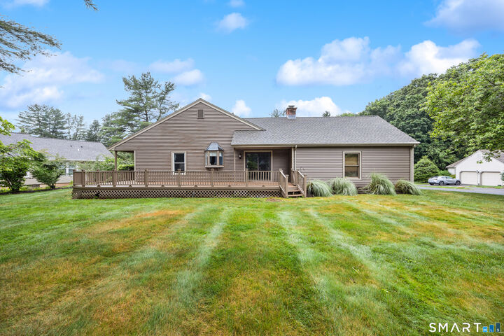 Property Photo:  2 Saxon Woods Court  CT 06410 