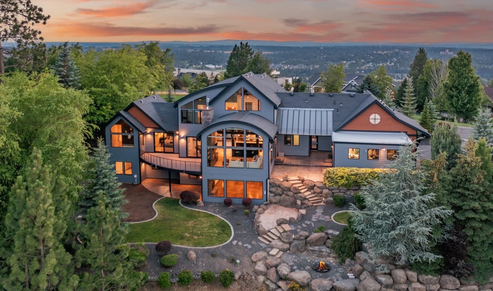 Property Photo:  2503 S Thierman Ln  WA 99223 