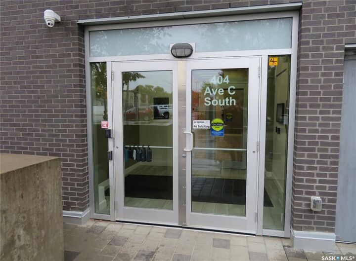 Property Photo:  404 C Avenue S 404  SK S7M 5M9 
