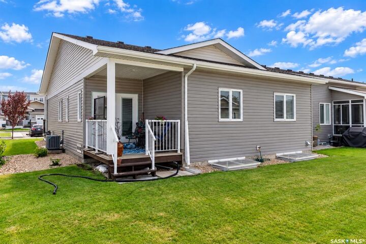 Property Photo:  959 Bradley Street 201  SK S6H 5Y4 
