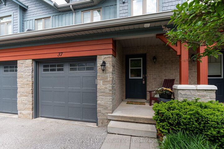Property Photo:  37 Silver Glen Boulevard 37  ON L9Y 0G9 
