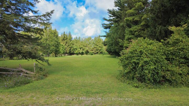 Property Photo:  256 Anglesia Street N  ON N0H 2L0 