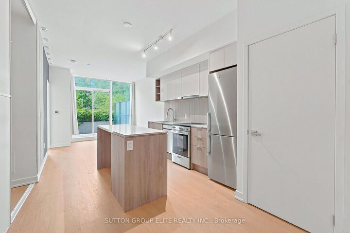 Property Photo:  31 Tippett Road 106  ON M3H 0C8 